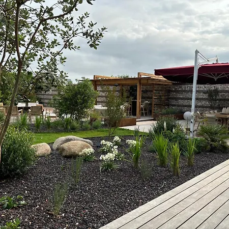 Ecurie Les Tourelles Piscine Interieure & Tatil Evi Gainneville